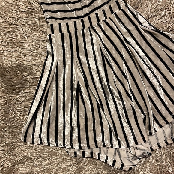 Lucy In The Sky Velour Spaghetti Strap Shorts Romper - Picture 3 of 8